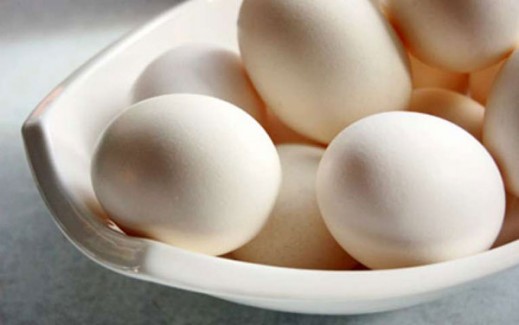 Donuttan Daha Fazla Ya eren Salkl Yiyecekler - 
	3 Büyük Yumurta : Kahvaltda 3 büyük yumurta yiyerek 14 gr ya alrsnz. Yumurta, doymu ve doymam ya oran açsndan oldukça dengeli bir besindir.
